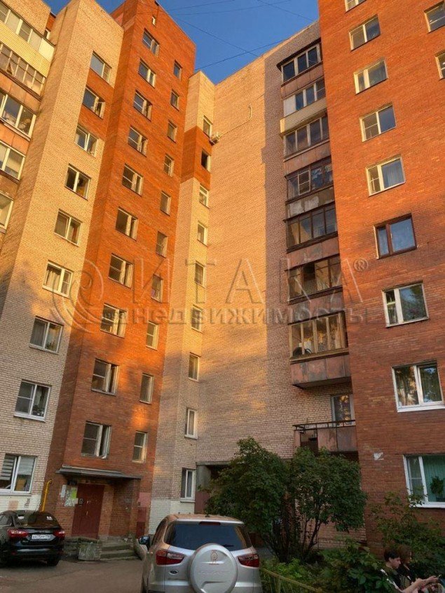 Продажа квартиры Чекистов, 38