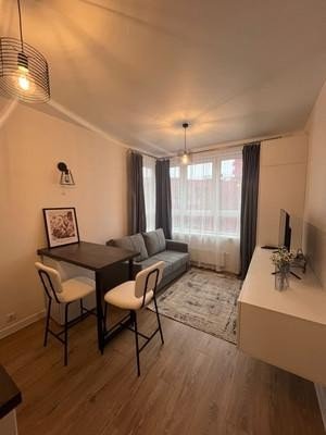 Продажа квартиры Нововатутинская 3-я, 15к2