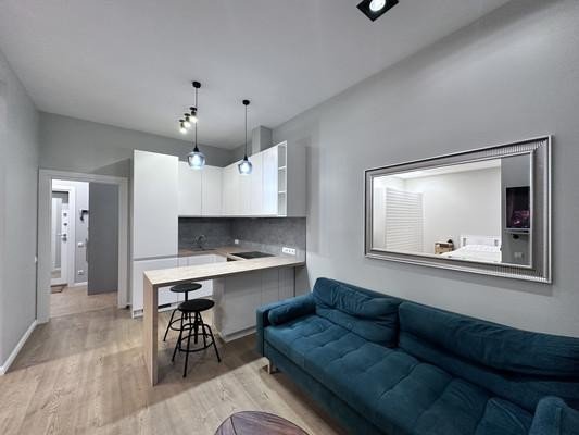 Продажа квартиры Тореза, 118