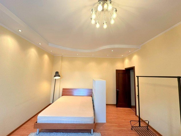 Продажа квартиры Татарская Б., 30