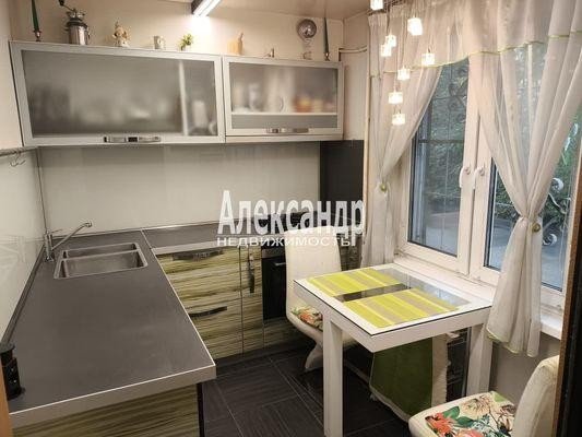 Продажа квартиры Краснопутиловская, 85