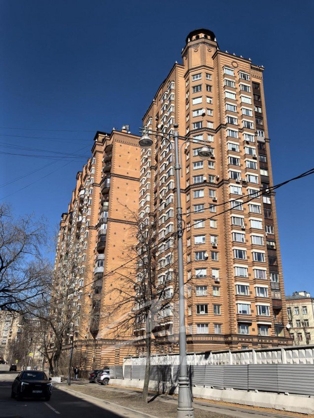 Продажа квартиры Тепличный, 4