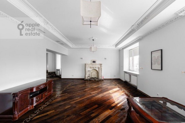 Продажа квартиры Столярный, 2