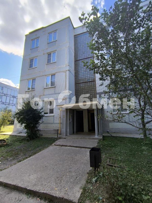 Продажа квартиры Озеры, Емельяновка, Садовая, 17