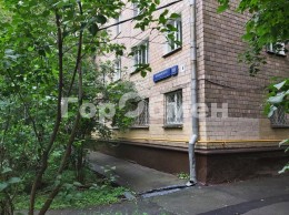 Менжинского, 10