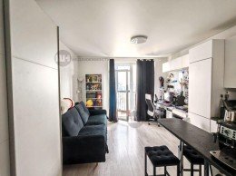 Будапештская, 102к1