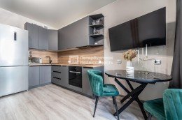Среднерогатская, 13к1к1