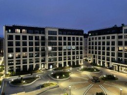 Петровский, 22