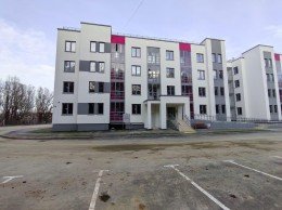 Институтская 1-я, 13