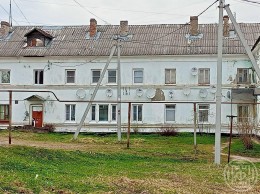 Назия, Комсомольский, 1