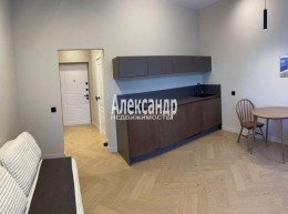 Коли Томчака, 10