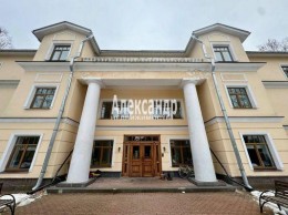 Зеленогорск, Красных Командиров, 19