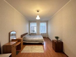 Красного Курсанта, 25