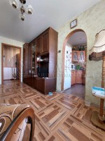 Луга, Володарского, 7