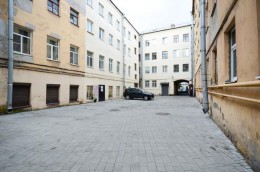 Разъезжая, 36