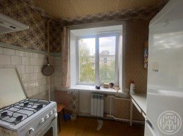 Ломоносов, Красноармейская, 21