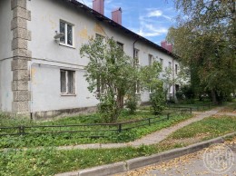 Назия, Кирова, 27
