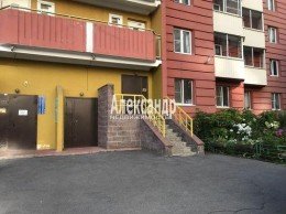 Долгоозёрная, 37к2