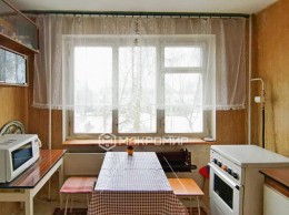 Коммунар, Гатчинская, 10