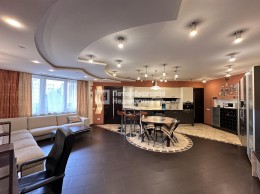 Луначарского, 54 корпус А
