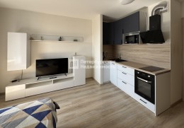 Русановская, 18к1к1