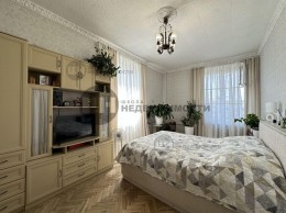 Среднеохтинский, 40