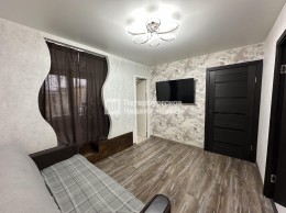 Червонного Казачества, 32