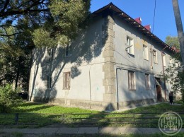 Назия, Кирова, 27