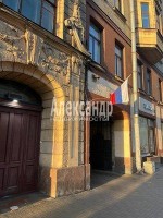 Суворовский, 38