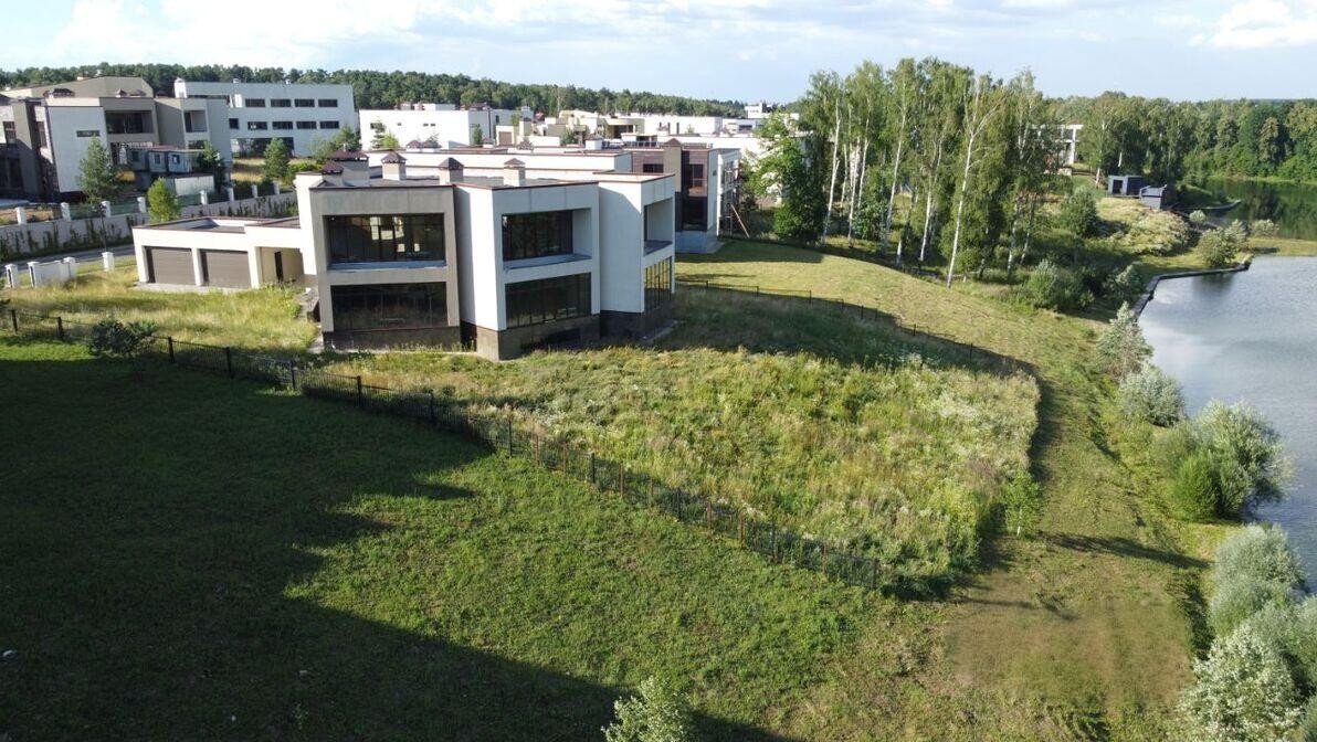 Продажа загородного дома Кубинка. Стоимость 233 000 тыс.р. Площадь 1350 м?.