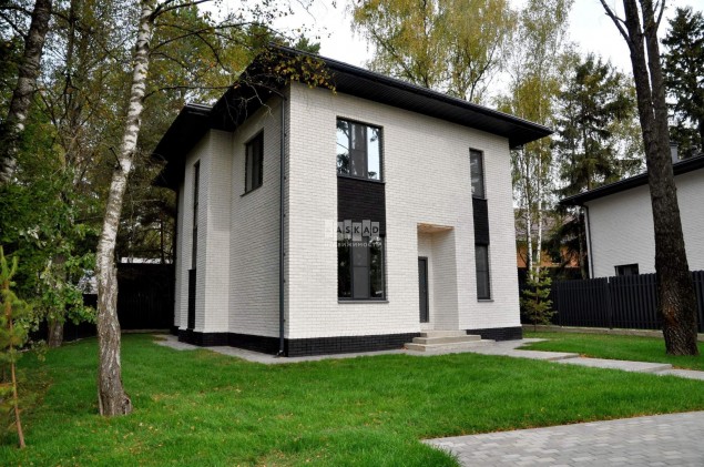 Продажа загородного дома деревня Изварино, улица Новоизваринская 1-я, 17/1