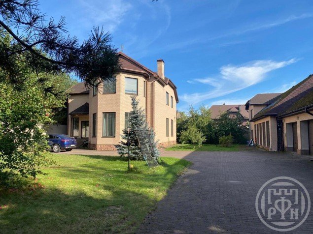 Продажа загородного дома Петергоф, Средний, 3