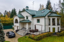 Ленинское, Черничная, 3