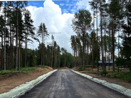 Стеклянный