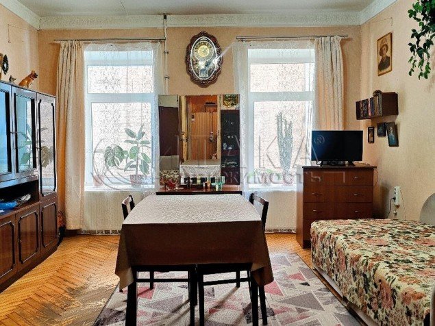 Продажа комнаты Лоцманская, 6