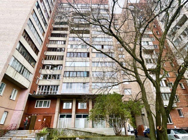 Продажа комнаты Загребский, 19 к. 1