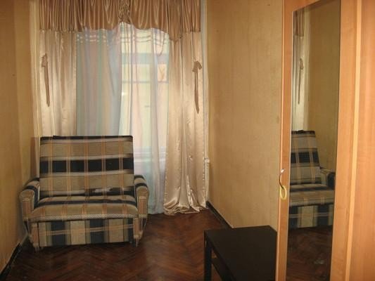 Продажа комнаты Марата, 30