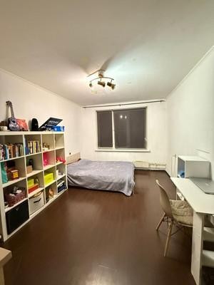 Продажа комнаты Загорьевский, 11