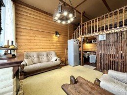 Курляндская, 22-24